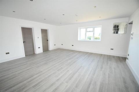 Flat 7, Crown Court, 137 Clewer Hill Road, Windsor, SL4 4DW