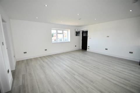 Flat 7, Crown Court, 137 Clewer Hill Road, Windsor, SL4 4DW