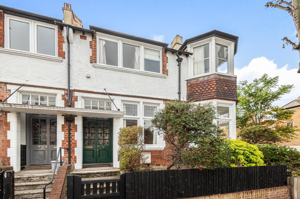 Caterham Road Lewisham SE13 4 bed semidetached house £975,000