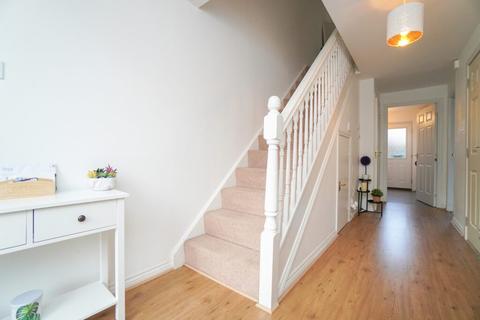 8 Bernisdale Place, Glasgow, G15 8BT