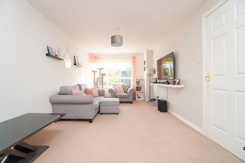 8 Bernisdale Place, Glasgow, G15 8BT