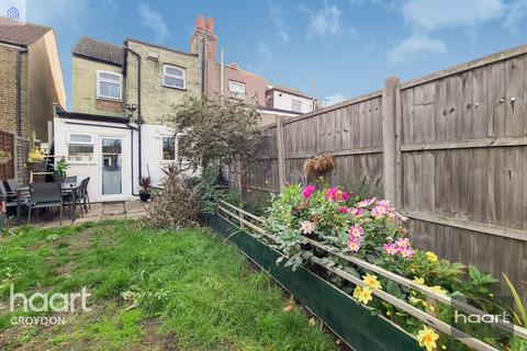 98 Priory Road, Croydon, CR0 3QY