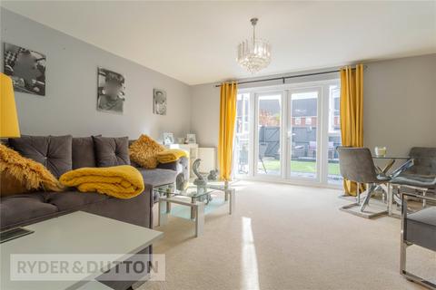 3 bedroom townhouse for sale - Omrod Road, Heywood, Greater Manchester, OL10