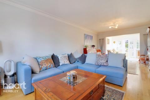 36 Barn Way, Wembley, HA9 9NW