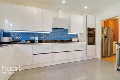 36 Barn Way, Wembley, HA9 9NW