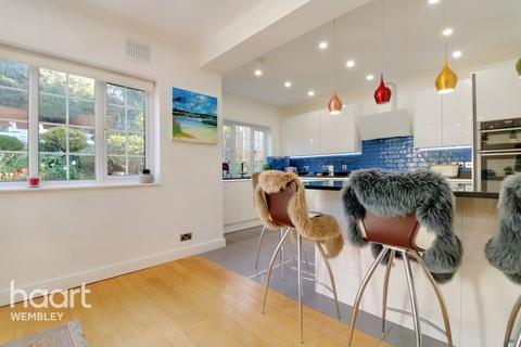36 Barn Way, Wembley, HA9 9NW