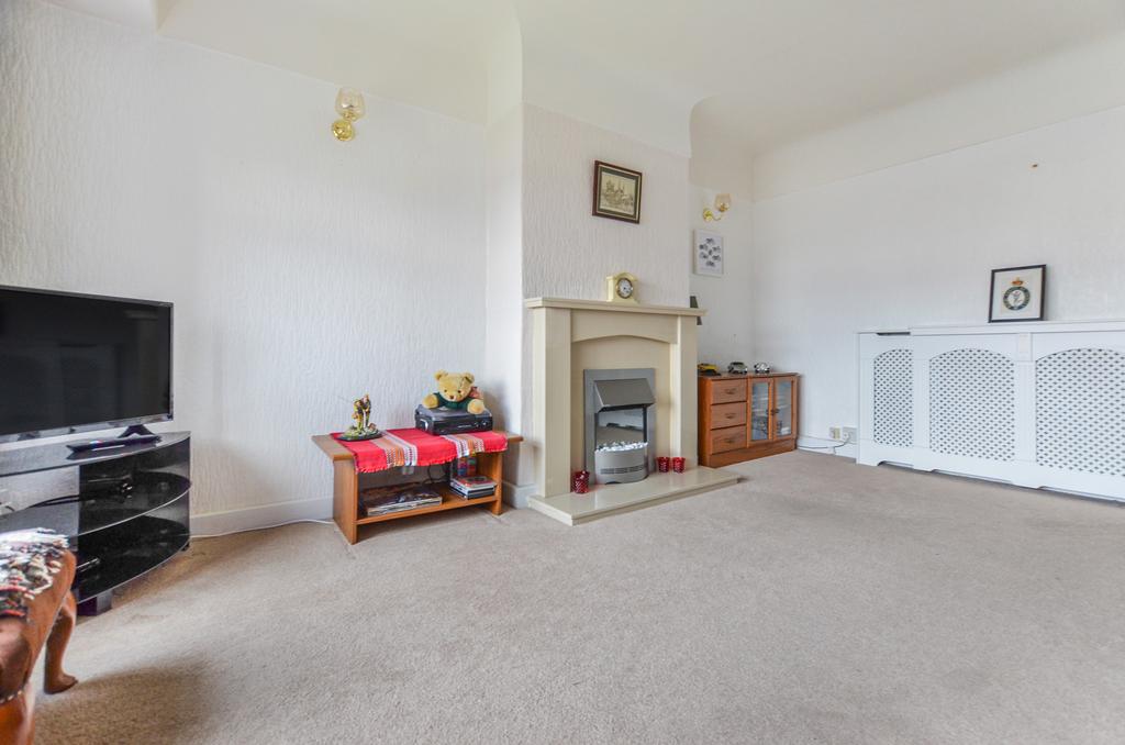 Picow Farm Road, Runcorn 2 bed semidetached house £185,000
