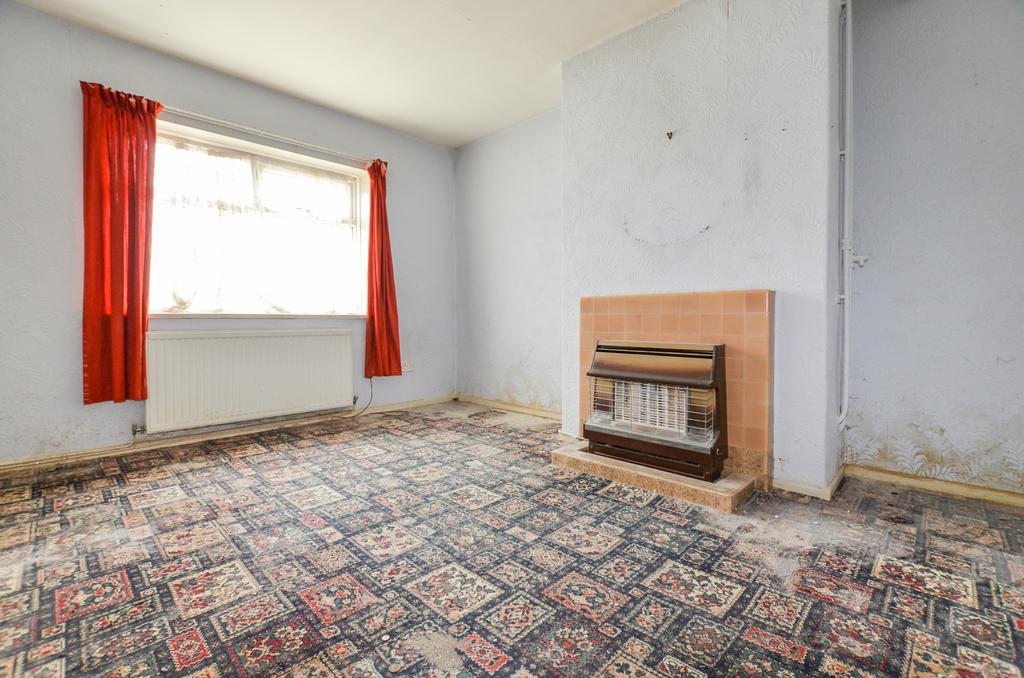 Crofton Road, Runcorn 2 bed end of terrace house £105,000