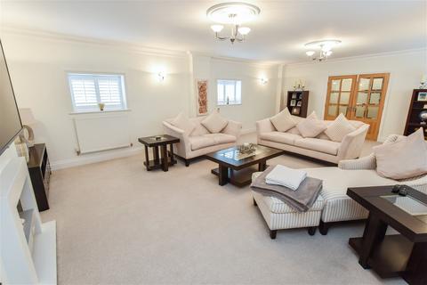 4 bedroom semi-detached house for sale, Station Road, Sutton Weaver, Cheshire