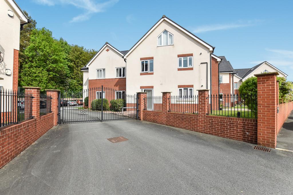 Springfield House, Bradshaw Lane... 1 bed apartment £200,000