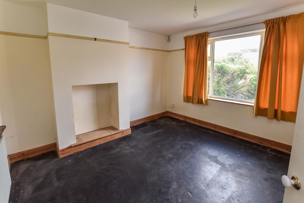 Hillberry Crescent, Warrington 3 bed semidetached house £200,000