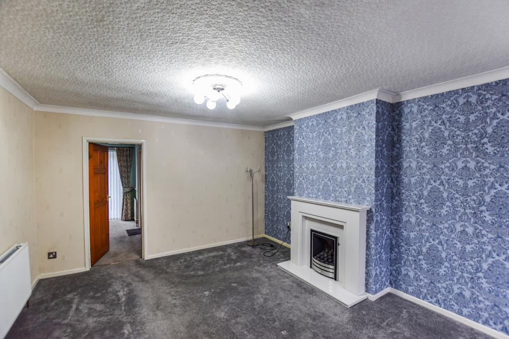 Lakeside Close, Widnes 3 bed semidetached house £250,000