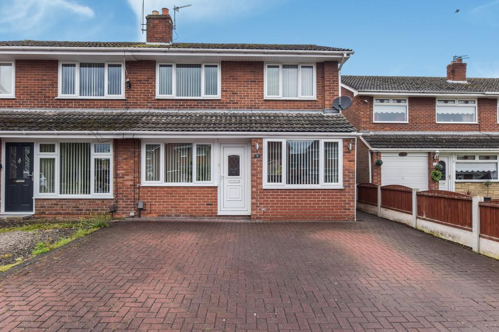 Kilsby Drive, Widnes 3 bed semidetached house £240,000