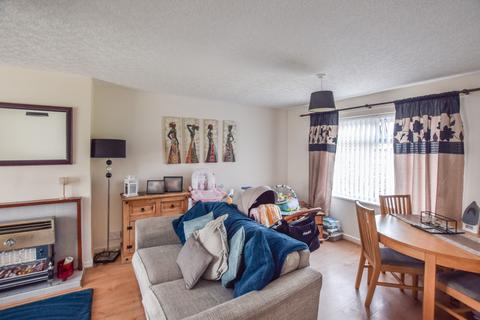 19 Bancroft Road, Widnes, WA8 3LS