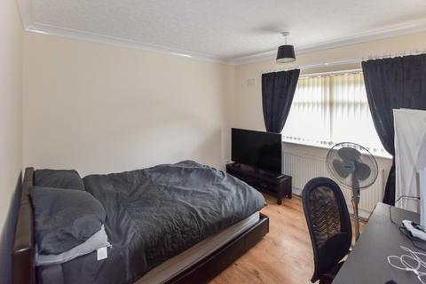 39 Barnes Road, Widnes, WA8 3LH