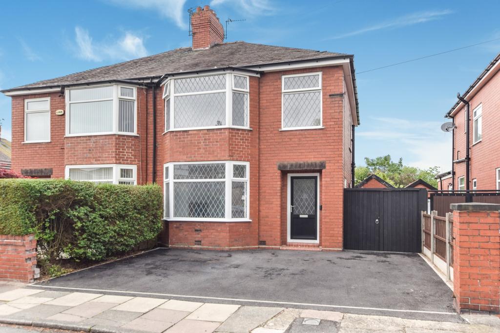 Meadway,Widnes,WA8 8XT 3 bed semidetached house £275,000