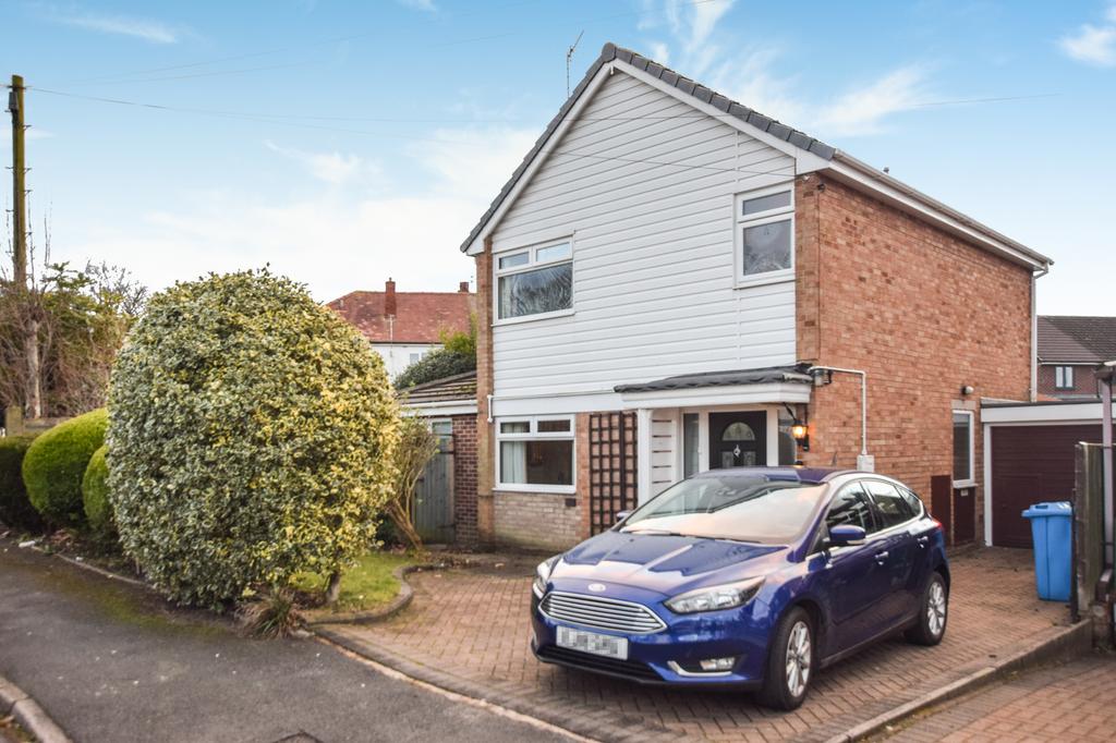 Ganton Close, Farnworth 4 bed detached house £280,000
