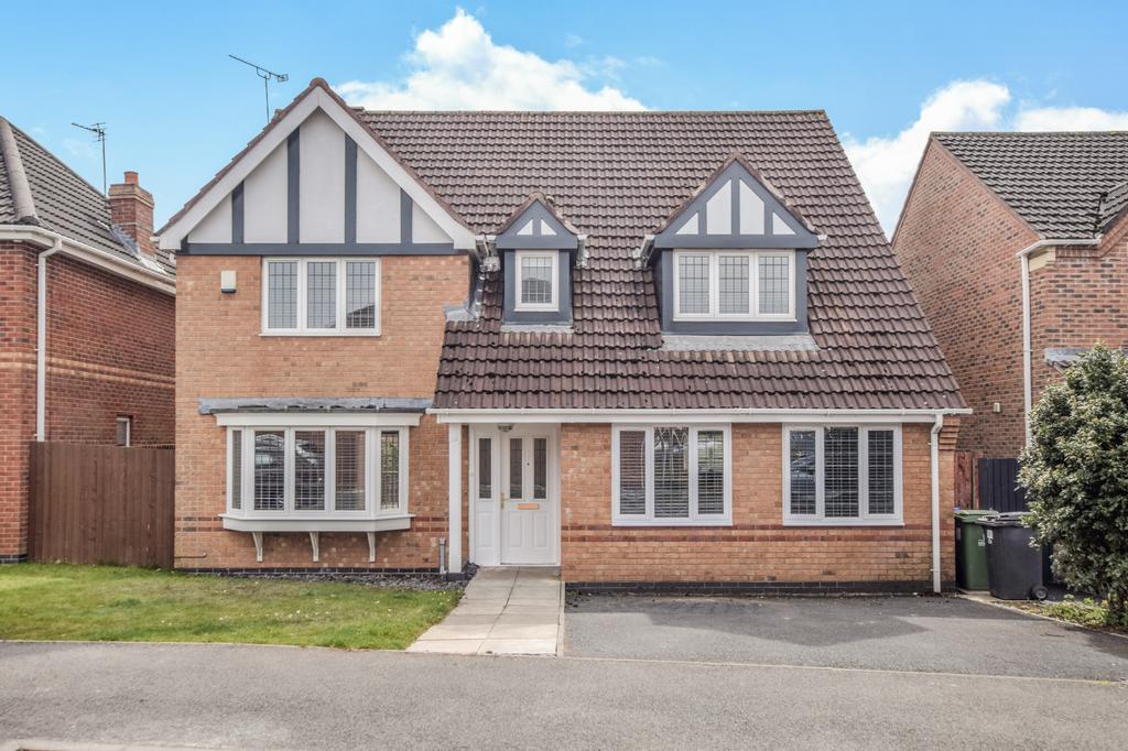 Falkirk Avenue, Widnes 4 bed detached house £450,000