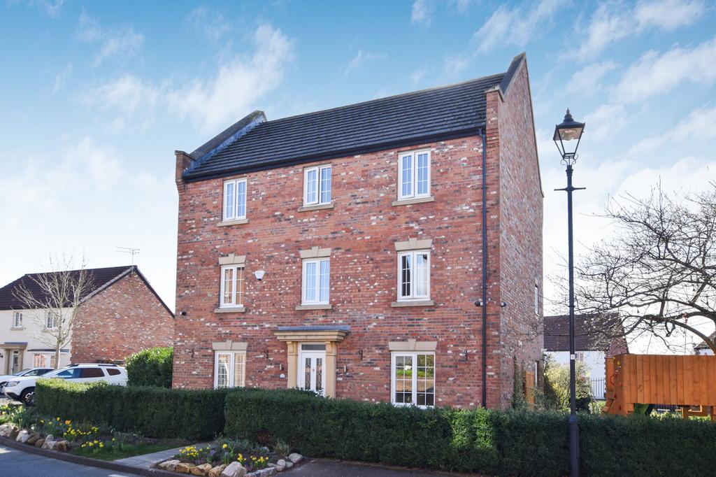 Regency Park, Widnes 6 bed detached house £550,000