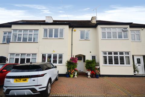 3 bedroom terraced house to rent, Argyle Gardens, Upminster, Essex, RM14