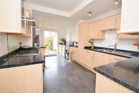 3 bedroom terraced house to rent, Argyle Gardens, Upminster, Essex, RM14