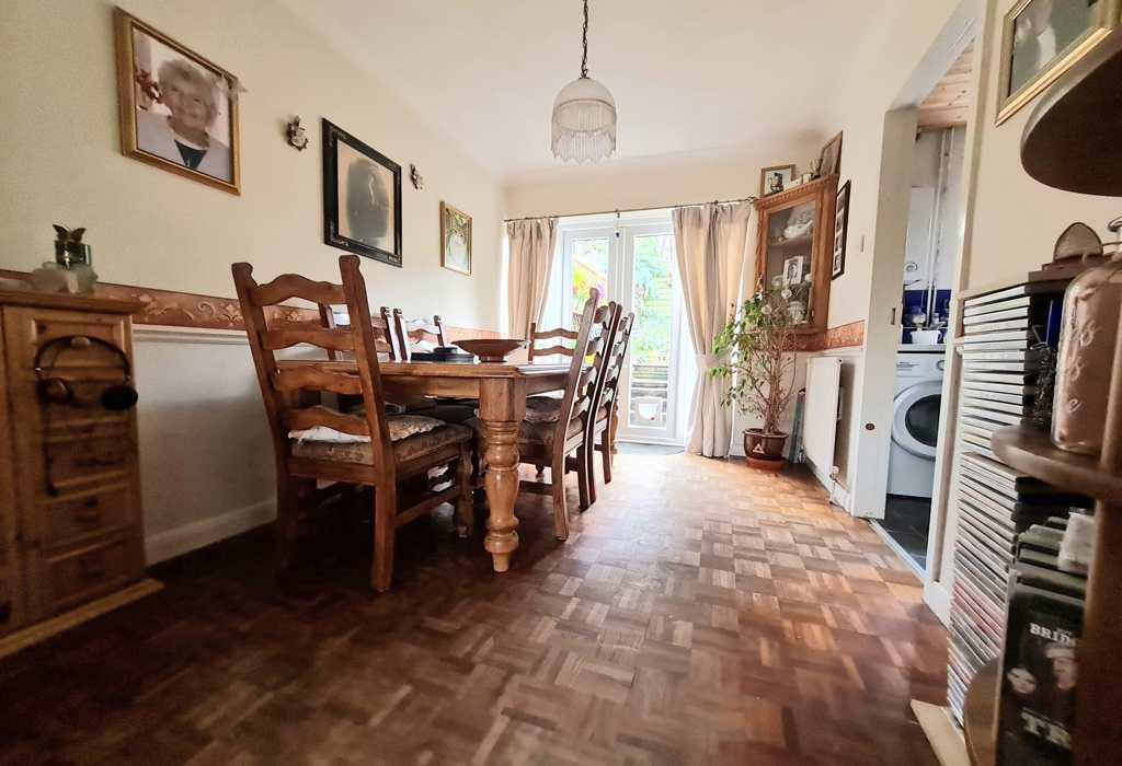 Reception/Dining Area
