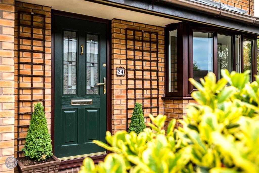 Bramcote Avenue, Bolton, BL2 3 bed detached house £1,200 pcm (£277 pw)