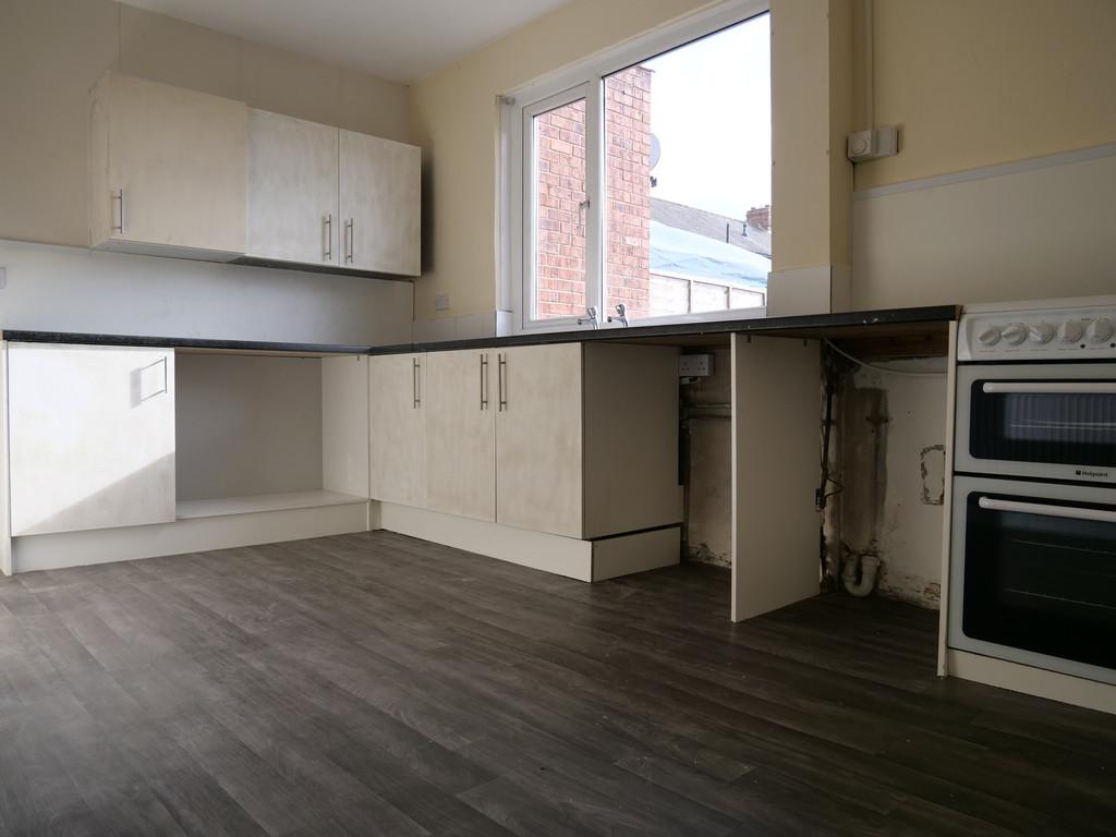 Keith Road, Middlesbrough, TS4 3 bed semidetached house £600 pcm (£