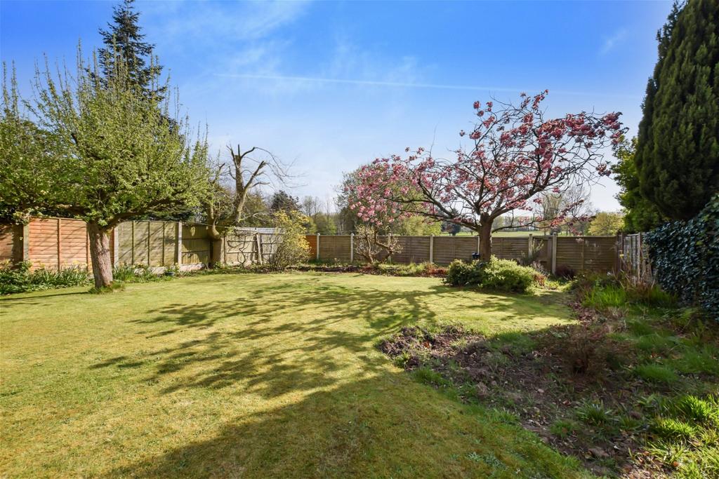 Clifton Road, Runcorn 4 bed detached house £450,000