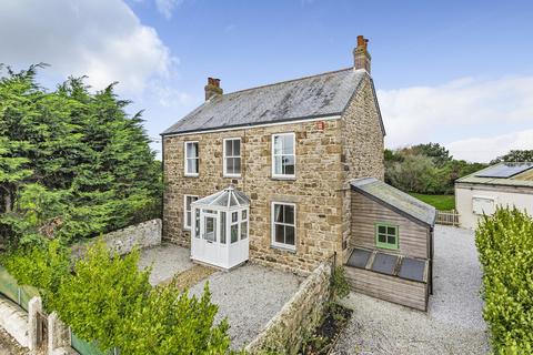 4 bedroom detached house to rent, Edgcumbe, Penryn, TR10