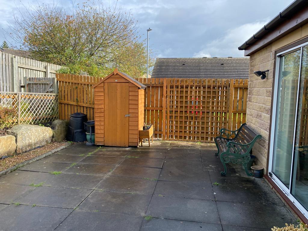 Pickering Court, Fartown... 2 bed bungalow £97,500