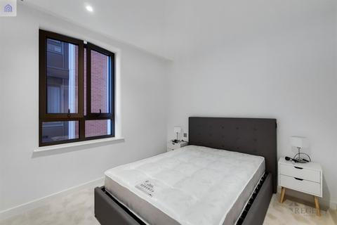 1 bedroom apartment to rent, Asquith House, Segrave Walk, W2