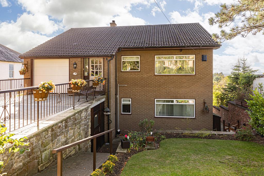 Moorsyde, 154 New Ridley Road, Stocksfield, Northumberland NE43 4 bed