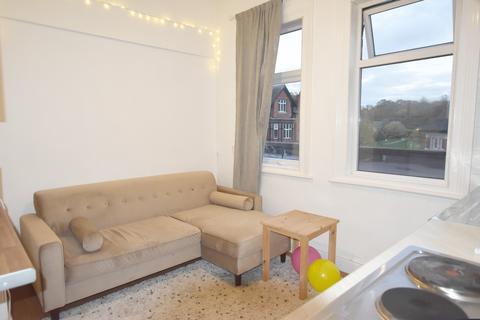 1 bedroom apartment to rent, Foxhall Road, Nottingham NG7 6LH
