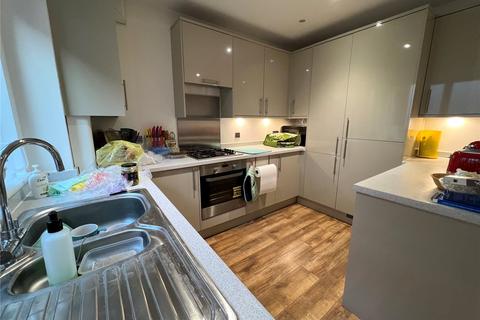 3 bedroom maisonette to rent - Lily Way, Palmers Green, London, N13