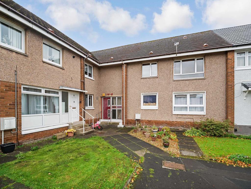 Macadam Gardens, Bellshill 2 bed flat £60,000