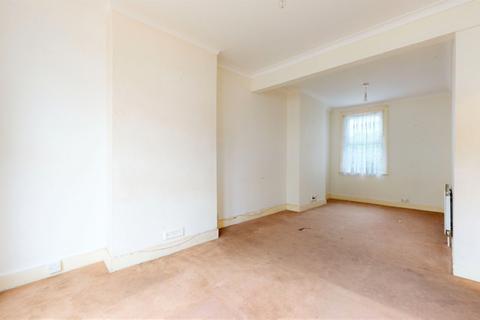30 Colegrave Road, London, E15 1ED