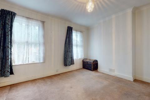 30 Colegrave Road, London, E15 1ED