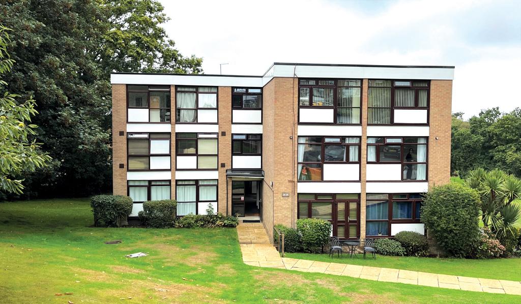 Beechcroft Manor, Weybridge, Surrey Property £650,000