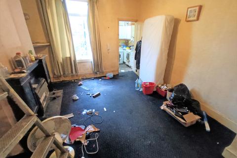 17 Greening Road, Manchester, M19 3EQ
