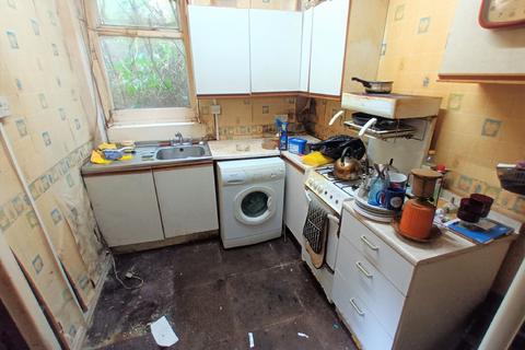 17 Greening Road, Manchester, M19 3EQ