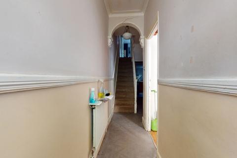 2 Llanover Road, London, SE18 3SU