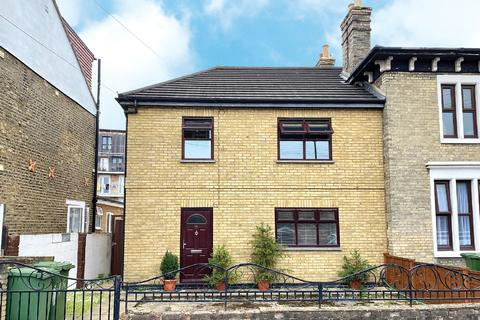 16 Howards Road, London, E13 8AY
