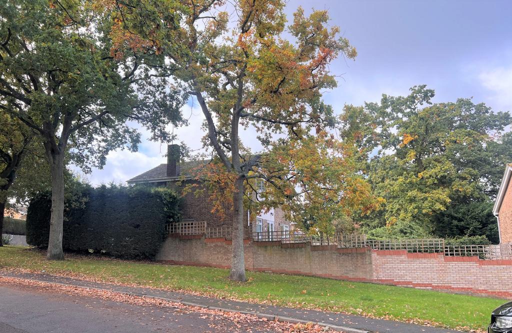 Land adjacent to 2 Duncannon... Land £5,000