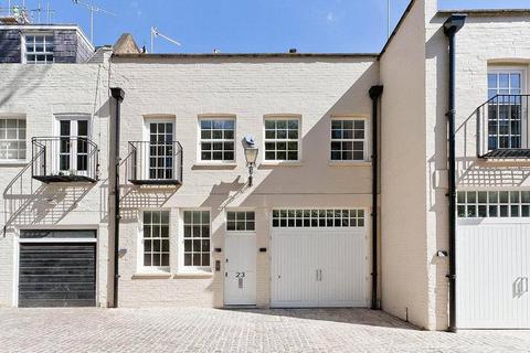 4 bedroom mews to rent, Queens Gate Mews, London, SW7