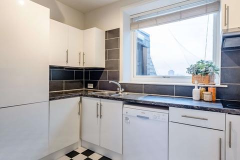 4 bedroom penthouse to rent - Park Road, London, NW8