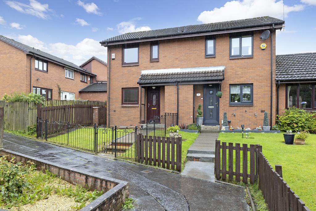 20 Ferndale Gardens, Glasgow, G23 2 bed end of terrace house for sale