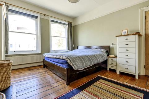 33 Wrottesley Road, London, SE18 3EW