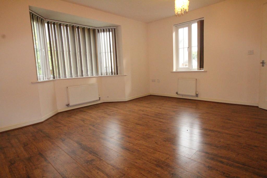 Mallard Close, Heckmondwike 3 bed detached house £995 pcm (£230 pw)