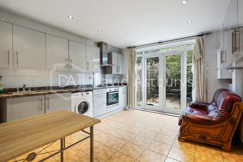 4 bedroom terraced house to rent - Langford Close, Hackney, London